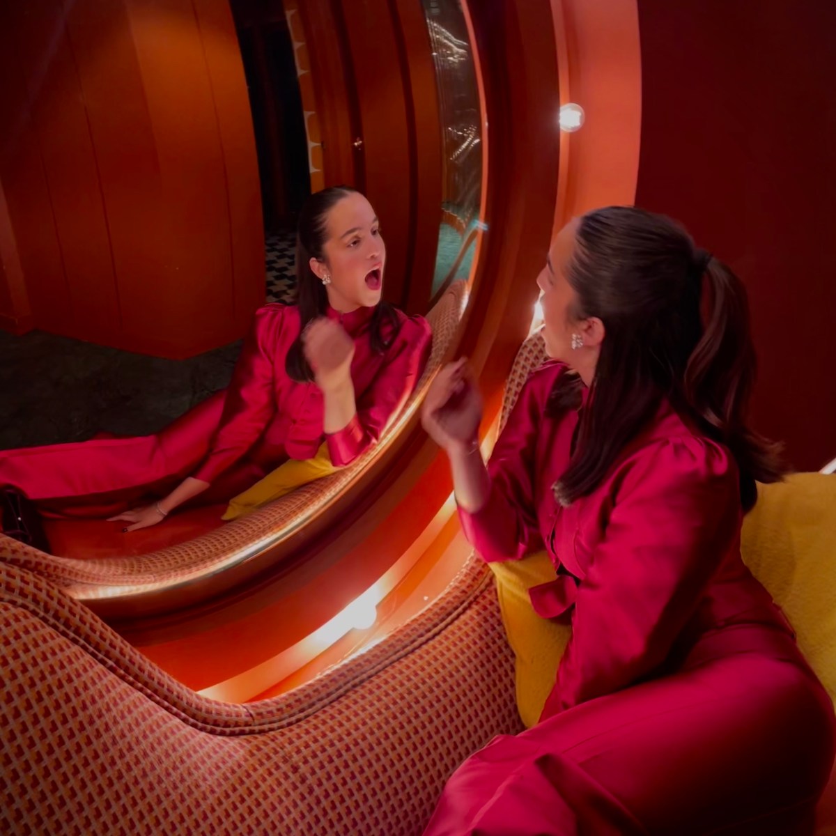 How to master the sleek&nbsp;hairstyles